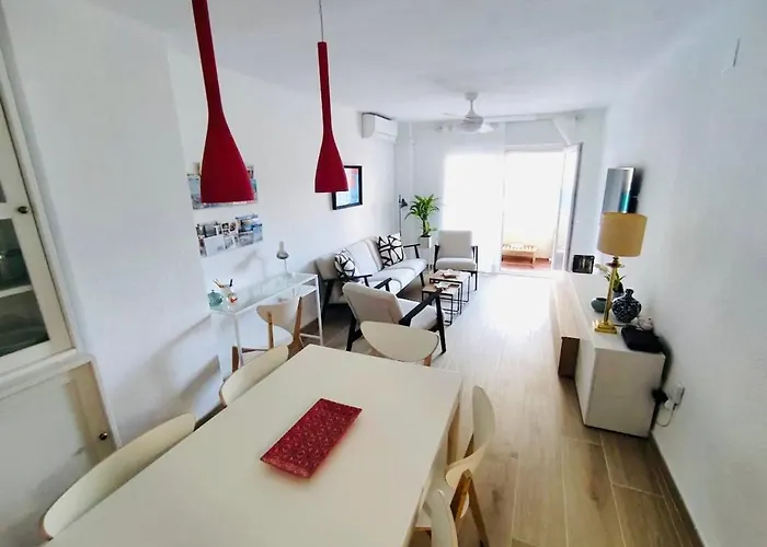 Centrico Piso Alameda. Levante Beach. Free Parking Apartment *